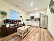 Private Guest Suite · Quiet Woodland Neighborhood