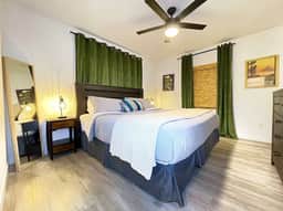Alhambra · Remodeled 2BR · Fenced Yard · Walk to Midtown