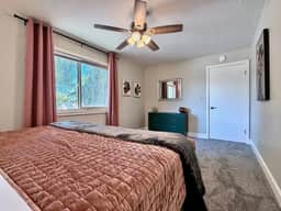 Remodeled 5 Bedroom Home 5 Minutes to CBD