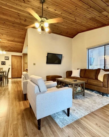 Pines, Acres, Privacy
