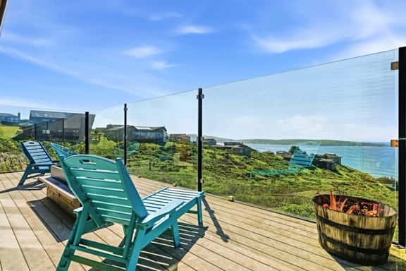 Dillon · Ocean Views · Hot Tub · 3,000 sqft · Dillon Beach - Image 1