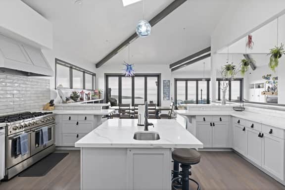 Dillon · Ocean Views · Hot Tub · 3,000 sqft · Dillon Beach